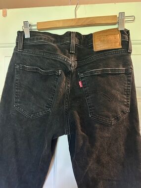 Levi's women’s Black skinny Jeans